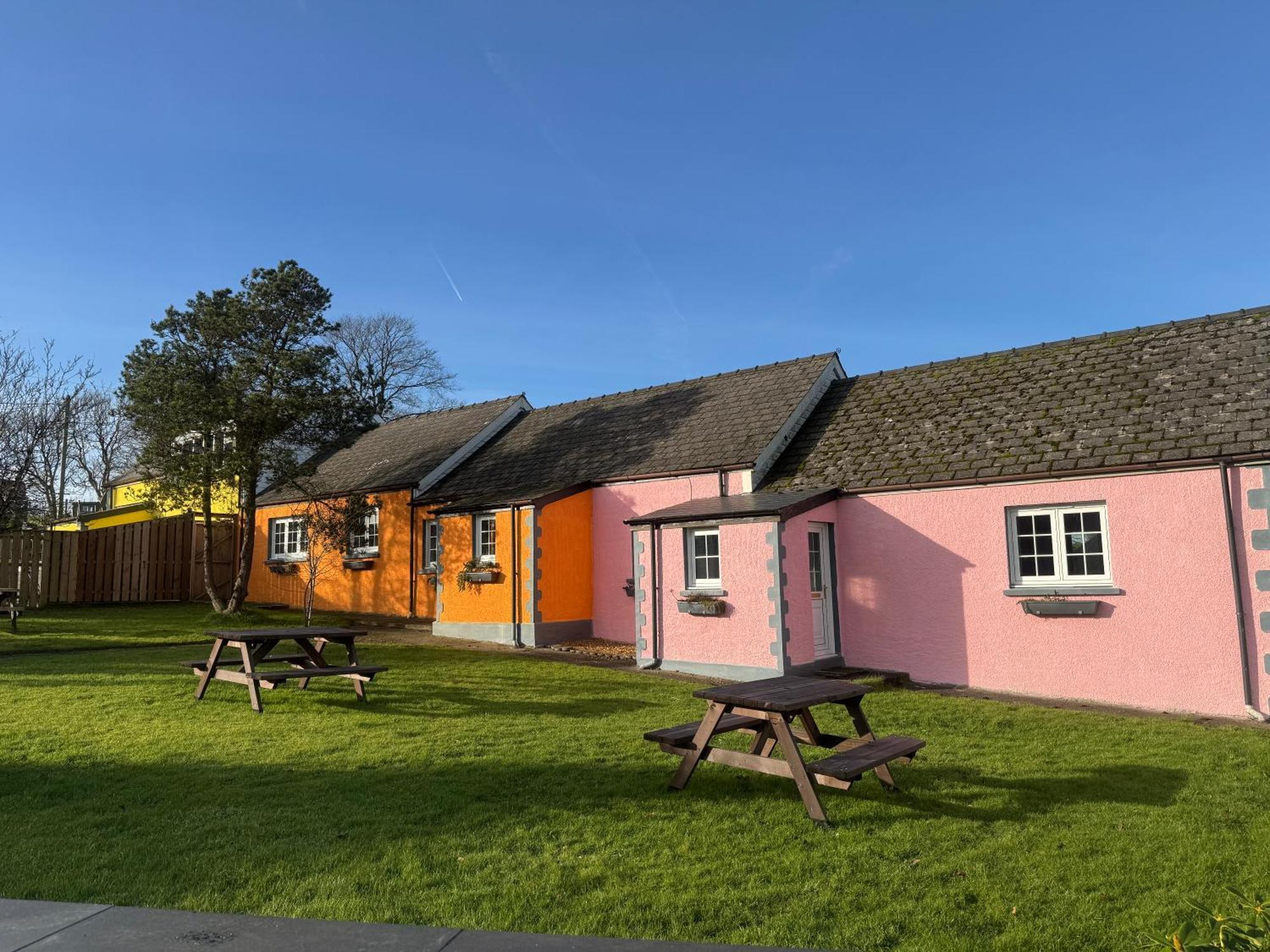 Trenewydd Farm Holiday Cottages Cardigan Exterior foto